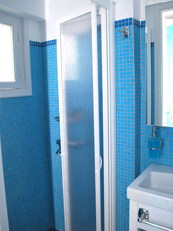 Μπάνιο δωματίου στο ξενοδοχείο Ανθούσα στη Σίφνο
