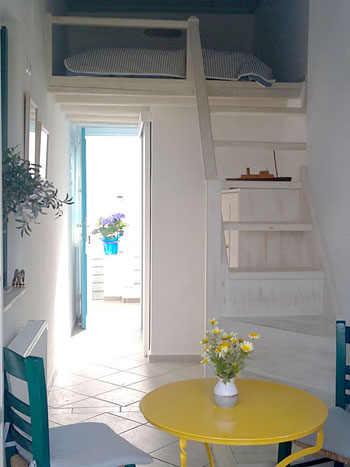 The room 10 of hotel Anthousa in Sifnos